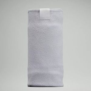 Lululemon Yoga Mat Towel with Grip, Hail🤍